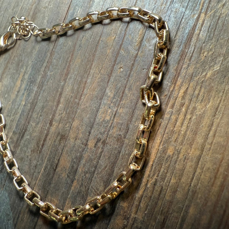 Dainty Link Chain Gold Patterned Fashion Stretchy Bracelet - Country Lace Boutique