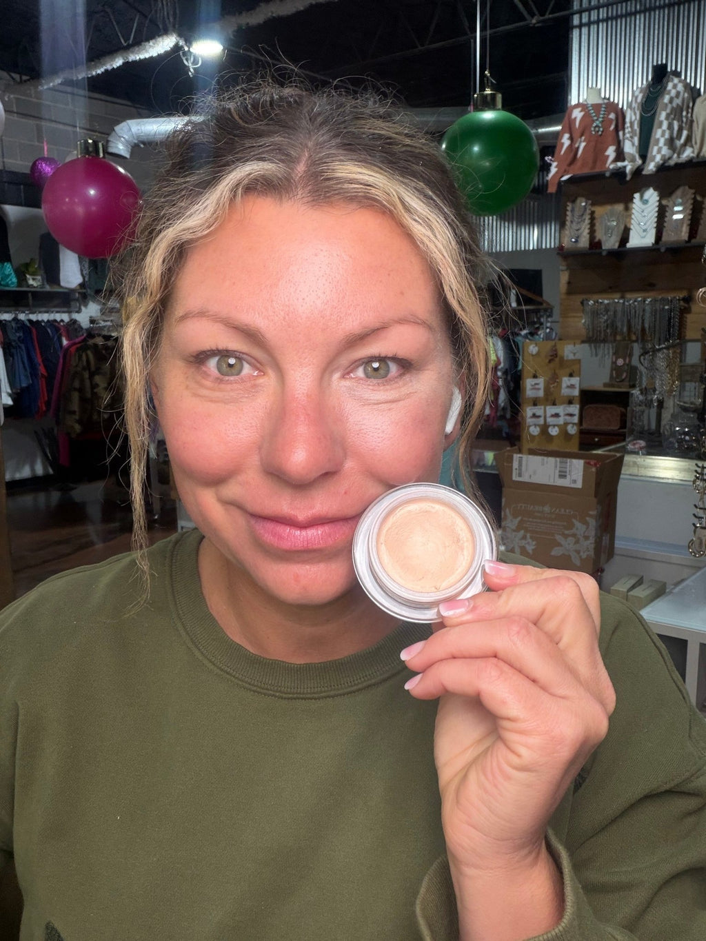 EyeLuminator - Country Lace Boutique