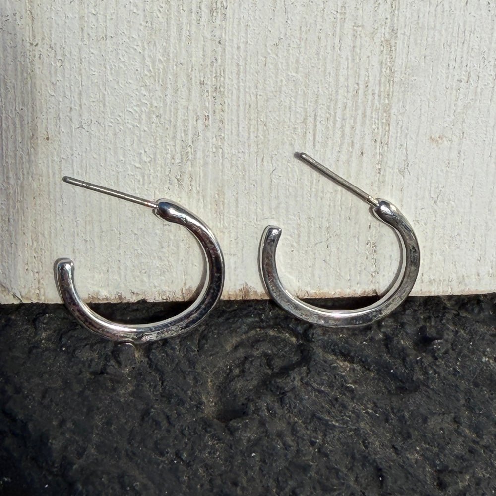 Flat Thin Silver Hoop Fashion Earrings - Country Lace Boutique