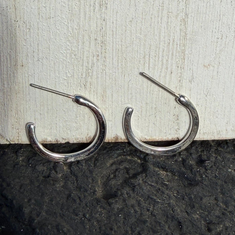 Flat Thin Silver Hoop Fashion Earrings - Country Lace Boutique