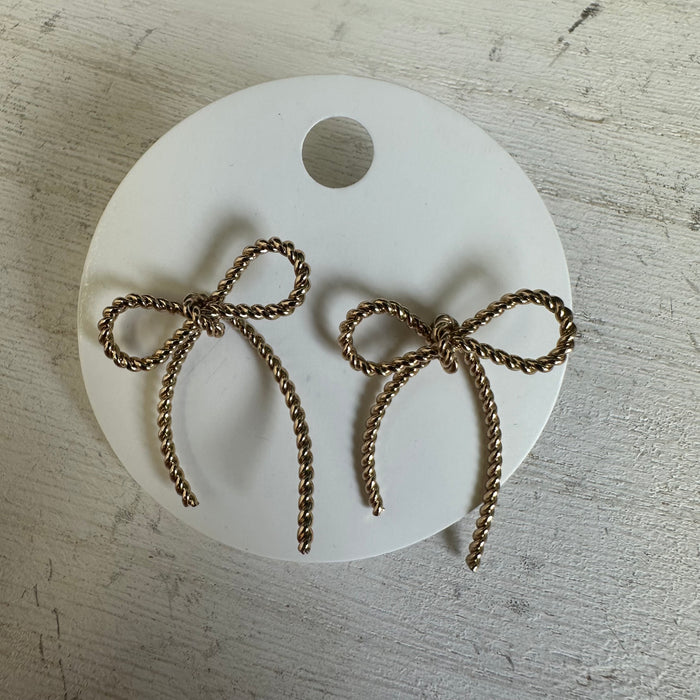 goldtwistedbowearring