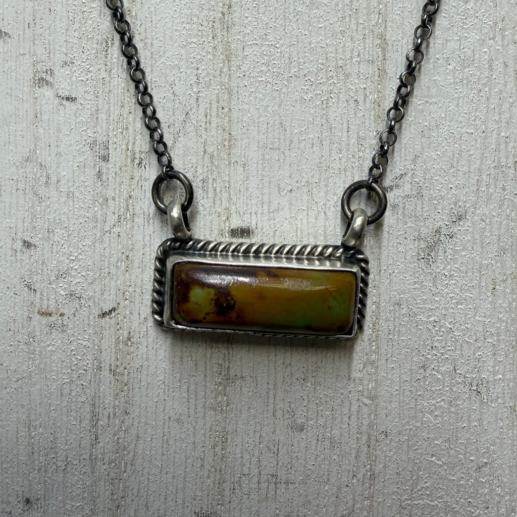 Gorgeous Dainty Kingman Turquoise Rope Detail Bar Sterling Silver Necklace - Country Lace Boutique