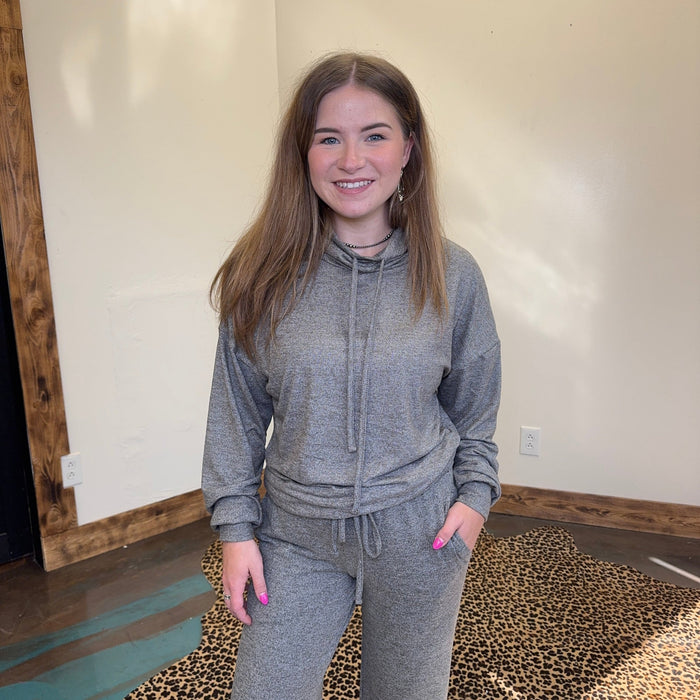 Heather Grey Long Sleeve Pullover Sweater - Country Lace Boutique