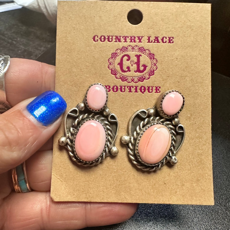 Pink Conch Vintage Post Genuine Earring