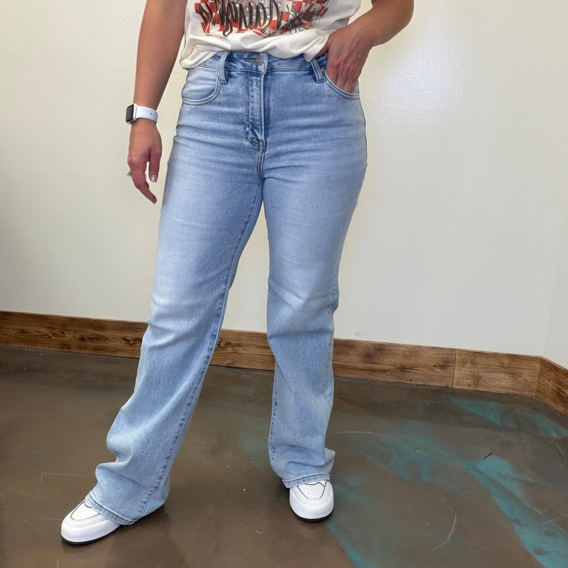 Light Wash High Rise Wide Leg 90's Risen Jeans - Country Lace Boutique