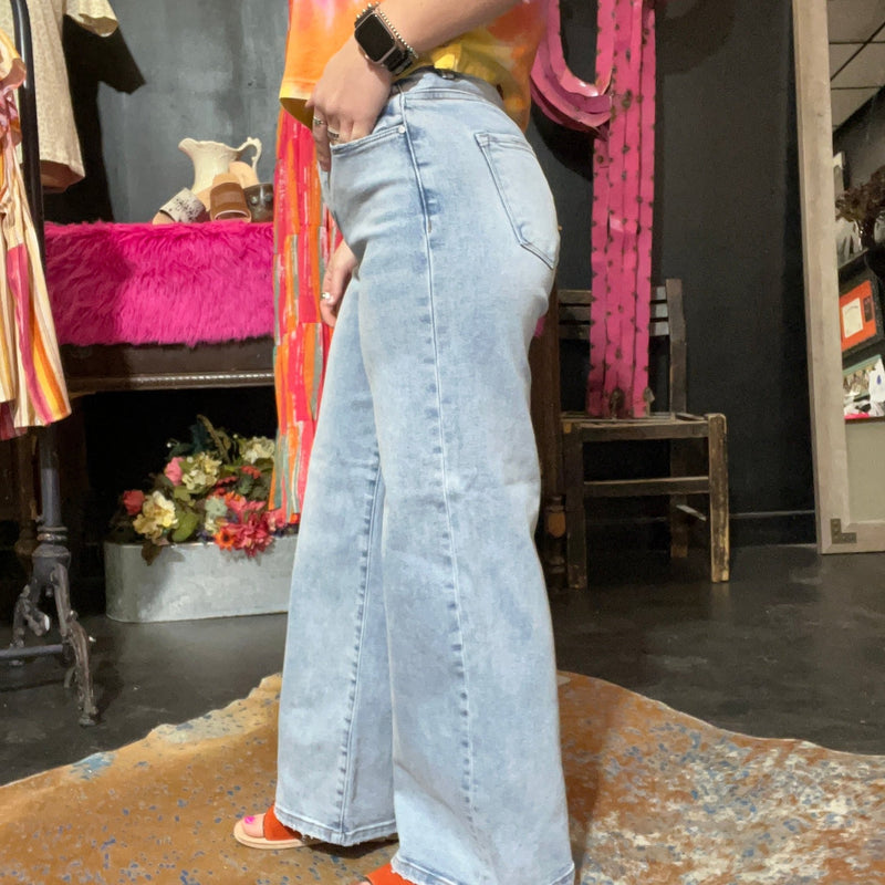 Light Wash Risen Crop Tummy Control Jeans - Country Lace Boutique