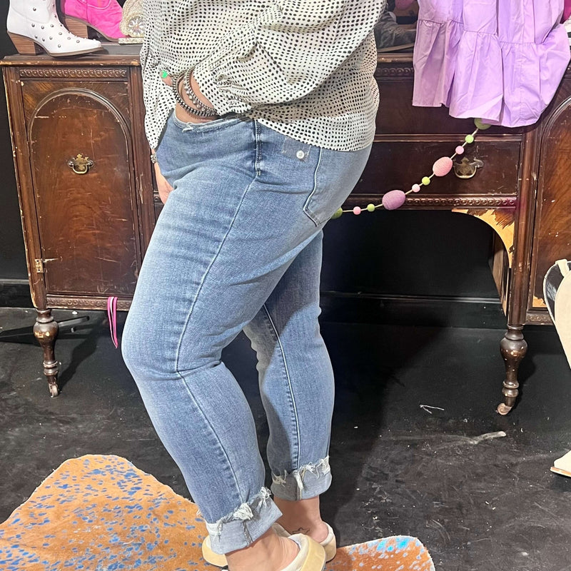 Lightwash Distressed Bottom Judy Blue Skinny Jeans - Country Lace Boutique