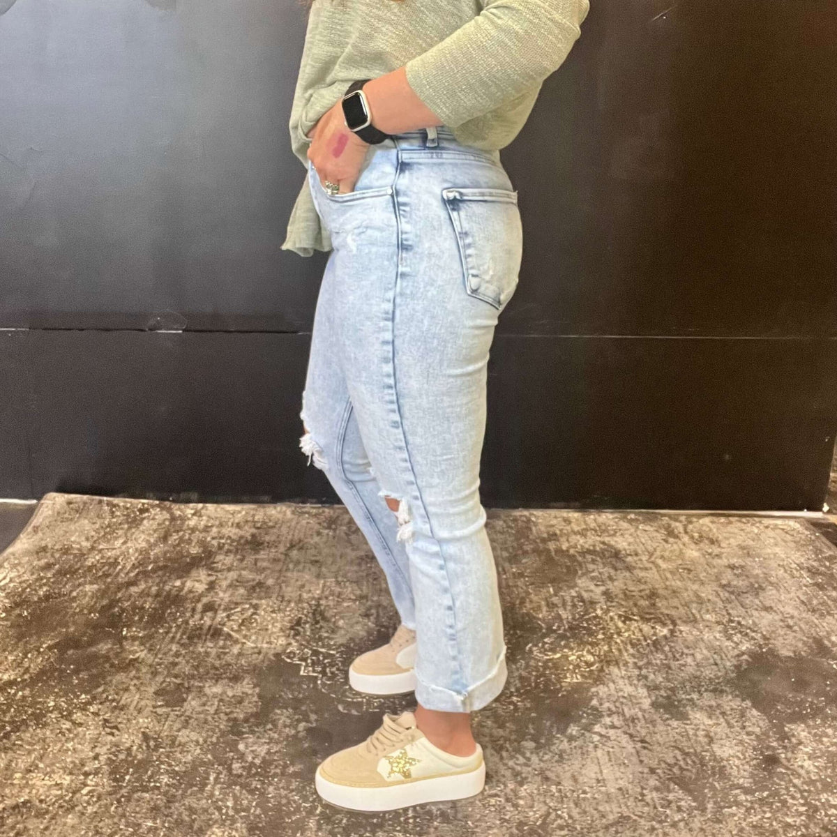 Lightwash Straight Distressed Leg Risen Jeans - Country Lace Boutique