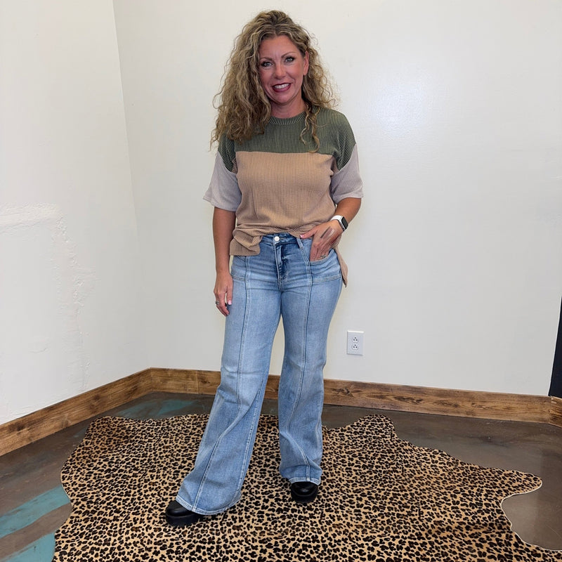 Medium Mid Rise Wide Jeans w/ Front Patch Pocket Risen Jeans - Country Lace Boutique