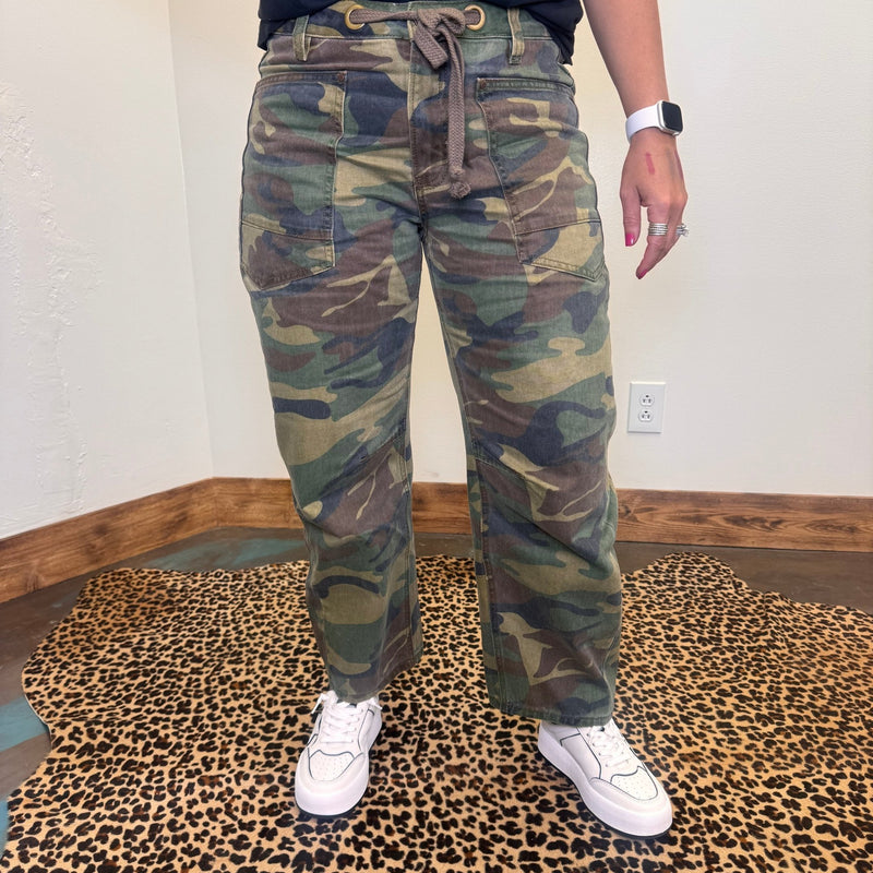 Mid Rise Cropped Relaxed Camo Barrel Risen Jeans - Country Lace Boutique