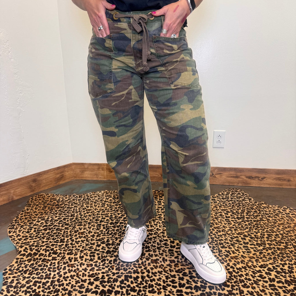 Mid Rise Cropped Relaxed Camo Barrel Risen Jeans - Country Lace Boutique