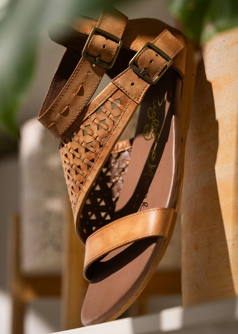 Nora Sandals in Tan