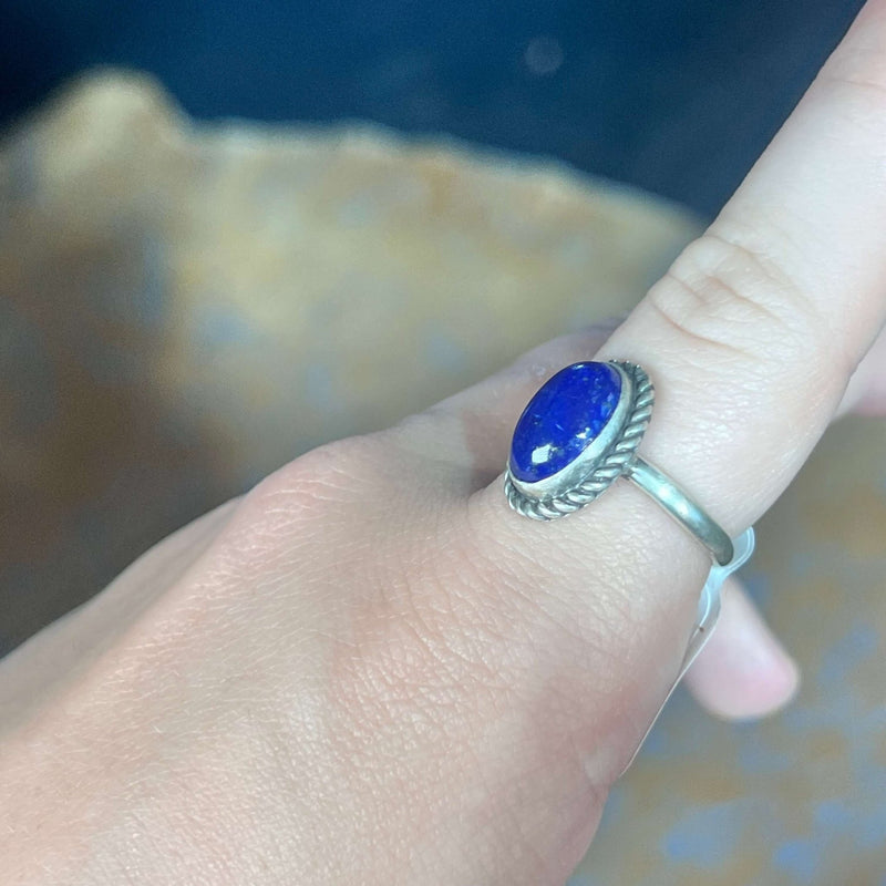 Oval Blue Lapis with Rope Detail Sterling Silver Ring size 7.5 - Country Lace Boutique