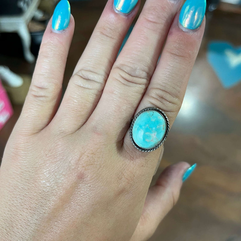 Oval with Rope Detail Turquoise Sterling Silver Ring size 7.5 - Country Lace Boutique