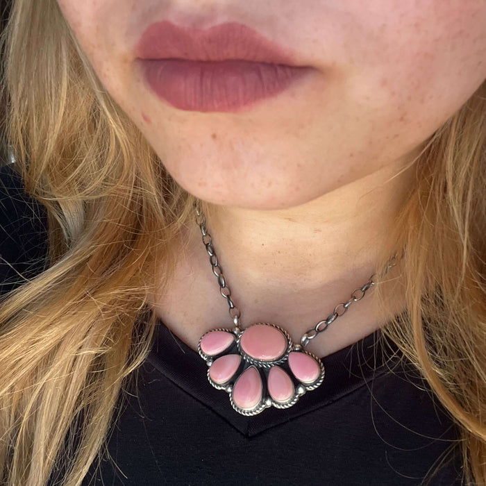 pinkconchalfcluster