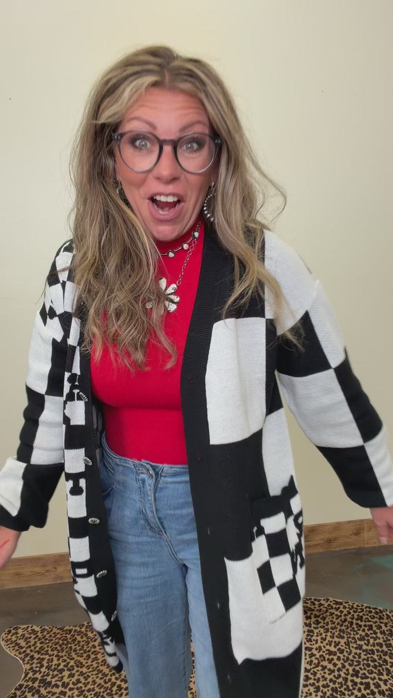 blackcheckeredoutfit