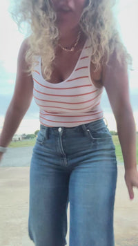 orangeribbedoutfit