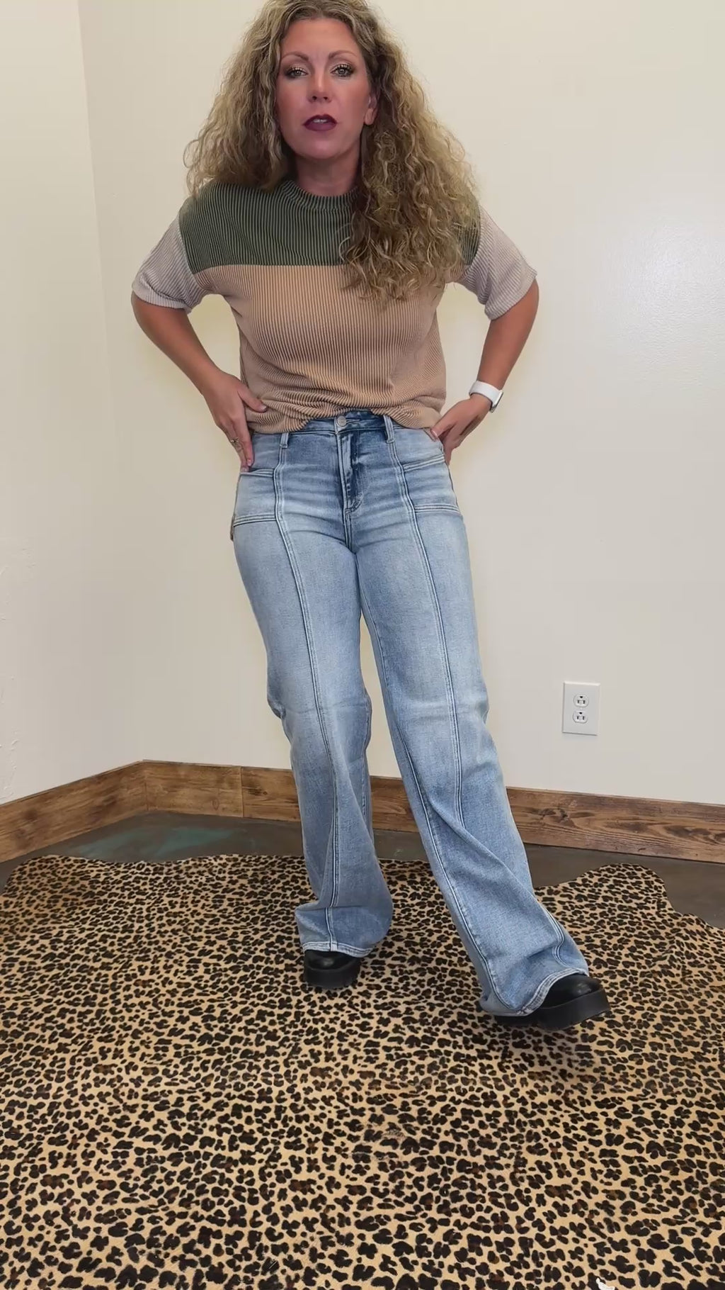 Medium Mid Rise Wide Jeans w/ Front Patch Pocket Risen Jeans - Country Lace Boutique