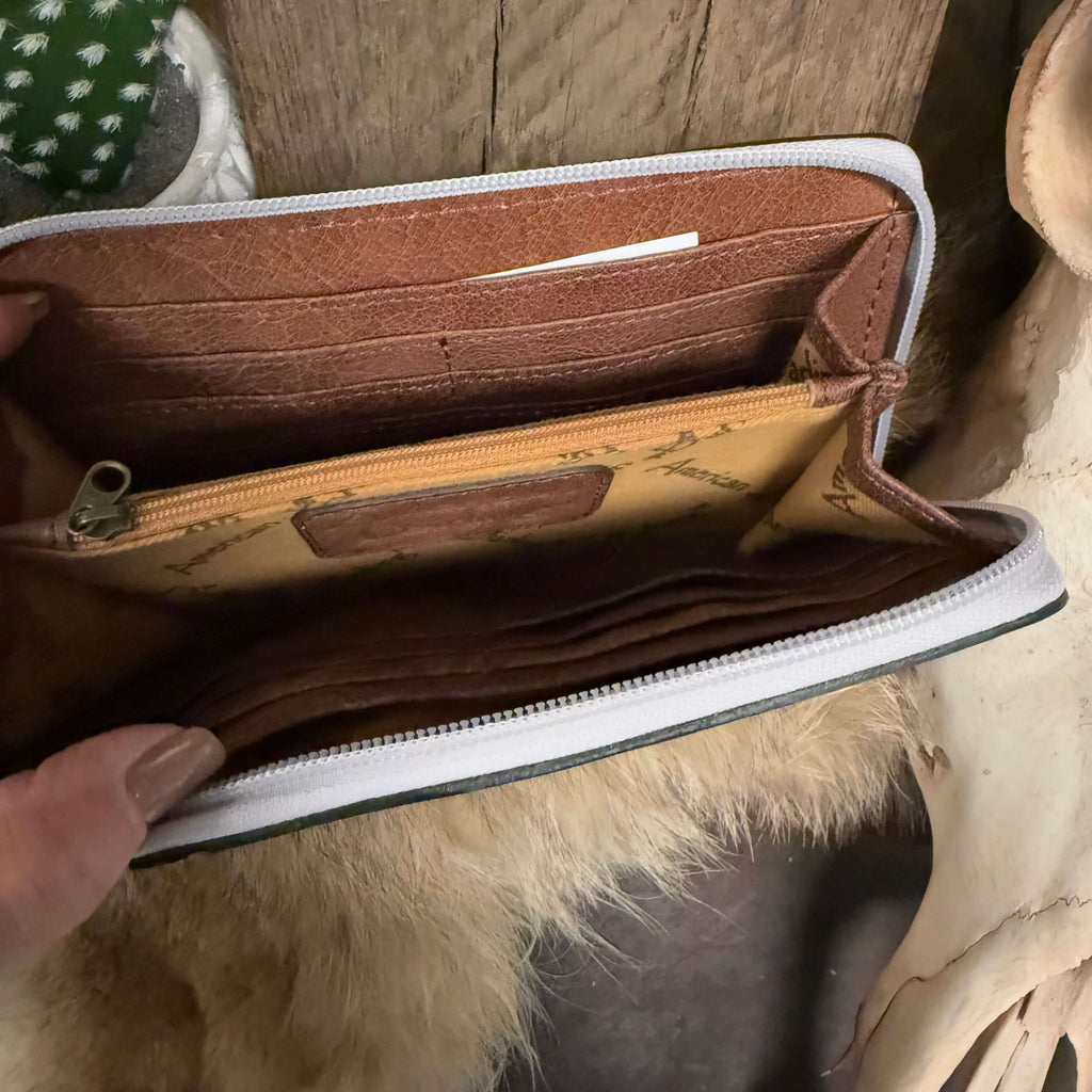 Silver Tooled Zipper wallet with Wrislet - Country Lace Boutique