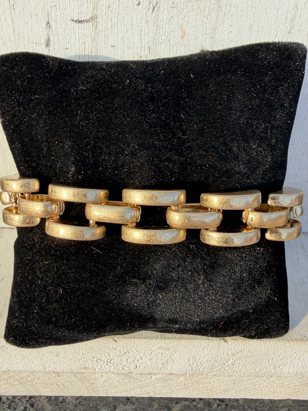 Unique Gold Fashion Bracelet - Country Lace Boutique