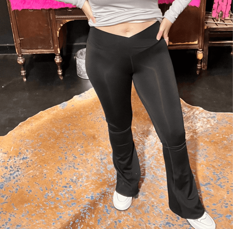 Venice Crossover Waist Yoga Pants Black Mono B. - Country Lace Boutique