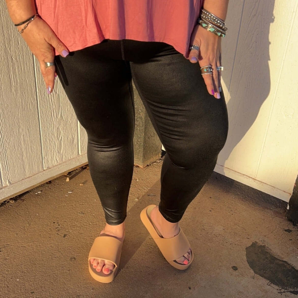 Pebble Black Leggings - Country Lace Boutique